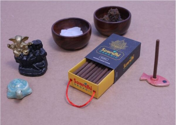 oudh incense sticks