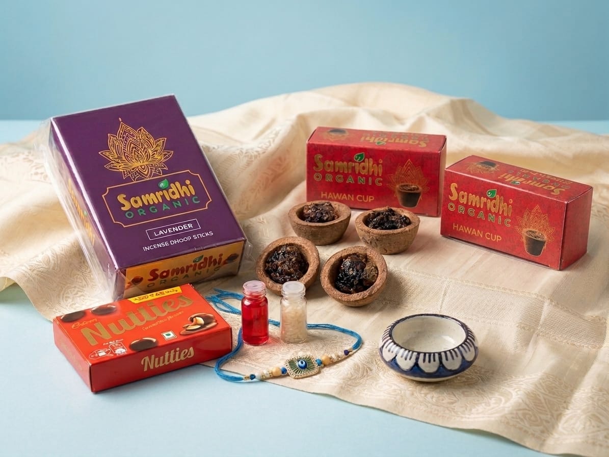 Divine Rakhi Gift Hamper – A Blend of Tradition, Wellness & Sweetness